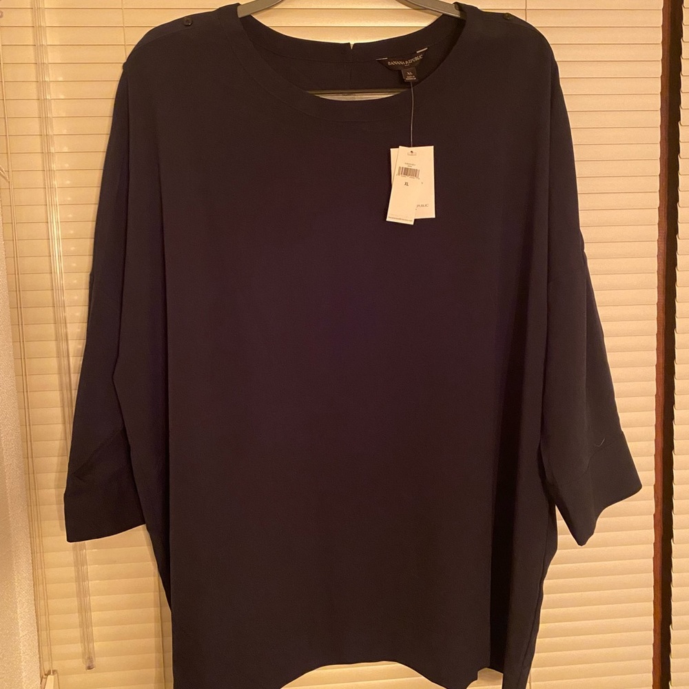 Banana republic women’s navy blue work shirt